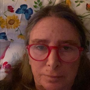 Meet your Posher, Suzanne